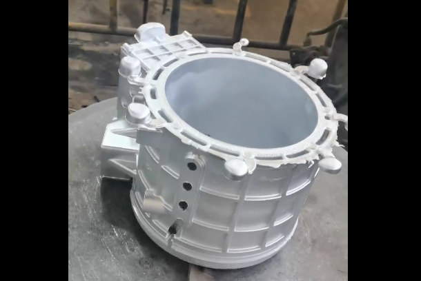 新能源汽車電機殼模具的制作方法是什么？使用低壓鑄造有什么優(yōu)勢？